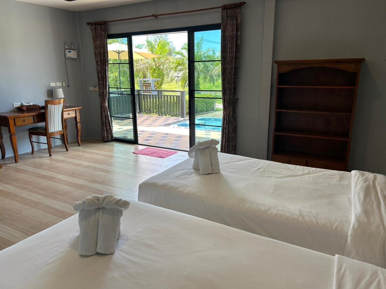 The Hip Resort @ Khao Lak Bang Sak Dış mekan fotoğraf