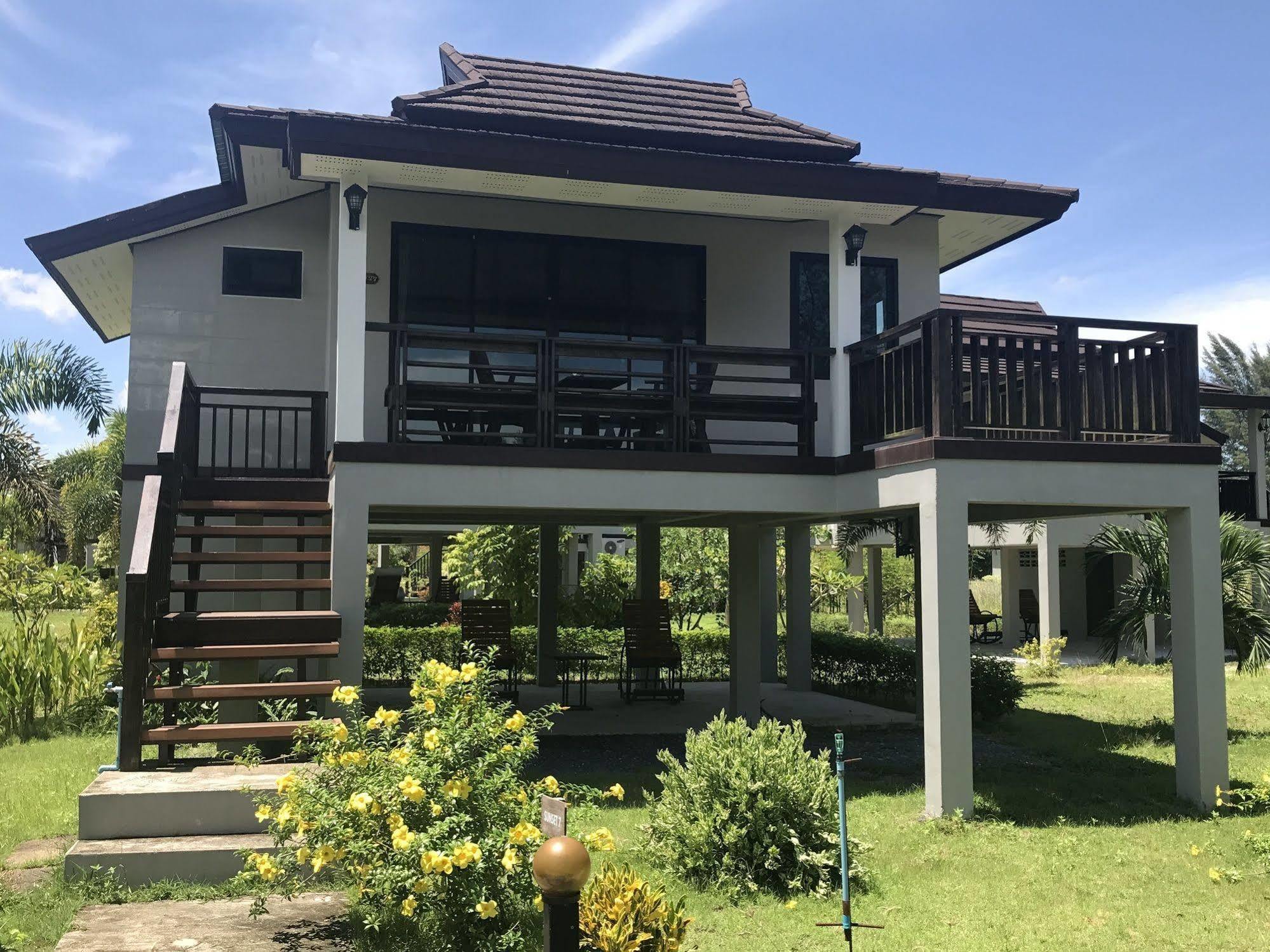 The Hip Resort @ Khao Lak Bang Sak Dış mekan fotoğraf